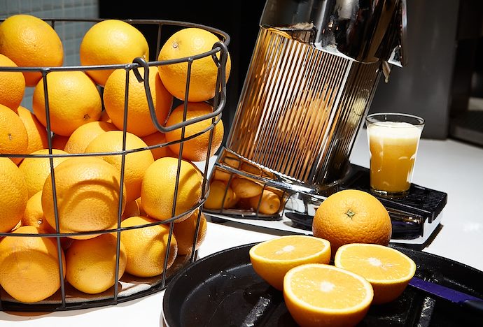 Hotellfrukost  Stockholm färsk juice